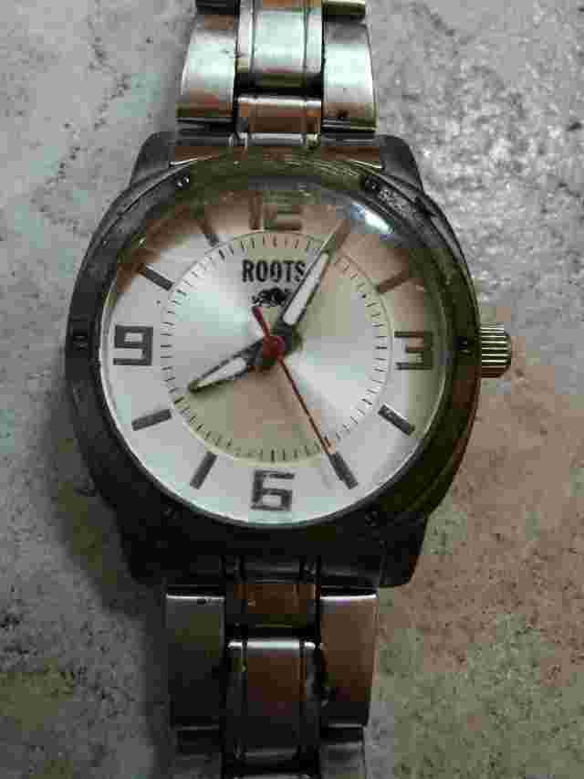 Roots RS102 Men Stainless Steel Watch Used, scratched, Untested