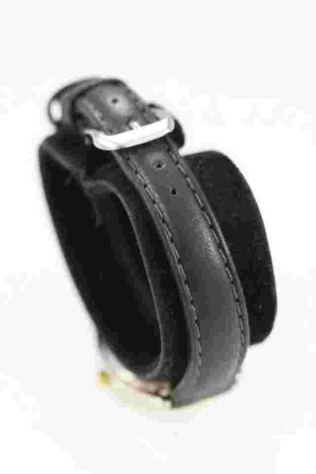 Watch it Women Watch Silver Gold Stainless Leather Black WR White Batt Quartz