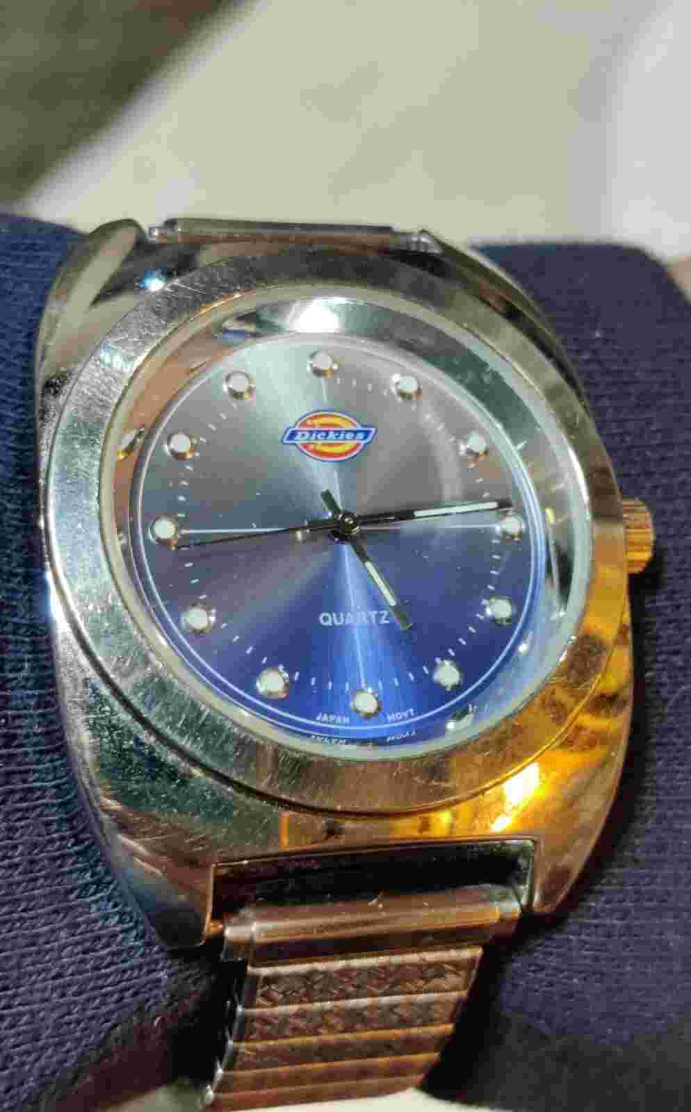 Vtg Dickies Men's Watch Blue Silver Ombre Dial Band Japan movement 30MM