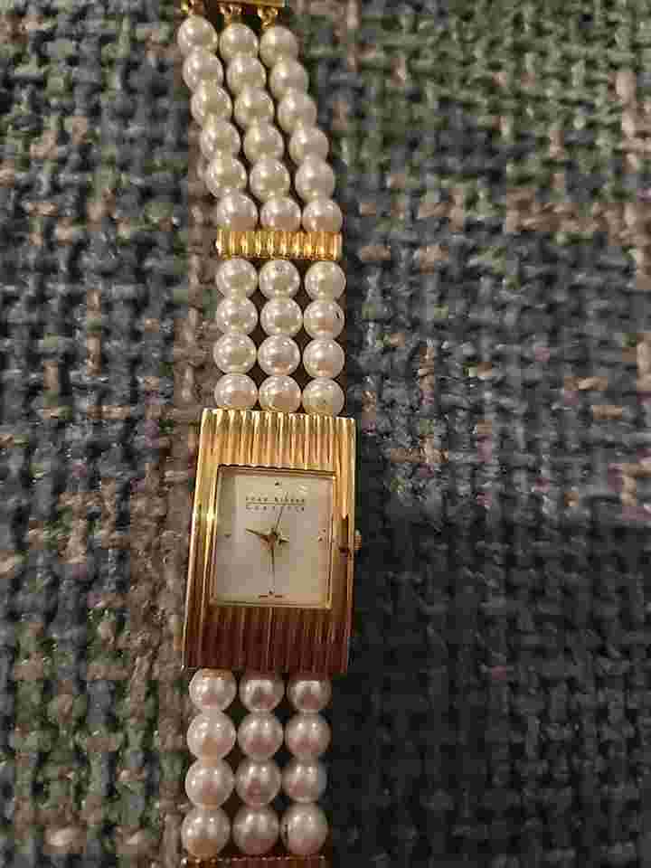Vintage Joan Rivers Classic Pearl Watch
