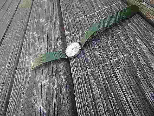 VETTA 15 JEWELS WIRE LUG WIND UP WATCH GOOD TIMEKEEPER INTERNATIONAL SALE