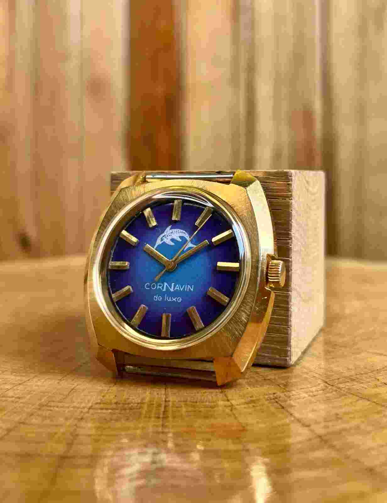 Big ZARIA 2009 17J Gold Plated Vintage Soviet CORNAVIN Wristwatch USSR -RARE-