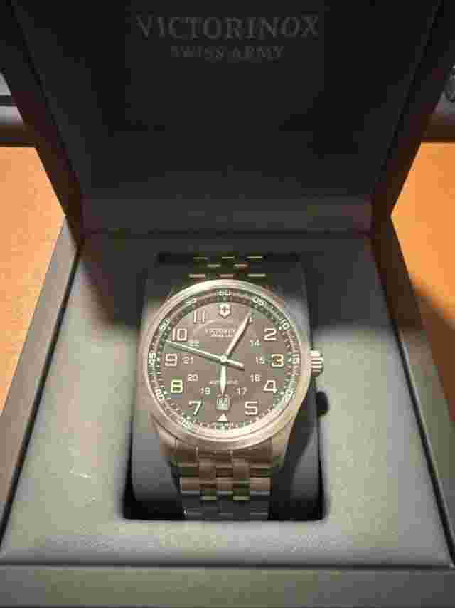 Victorinox 241508 Wrist Watch for Men