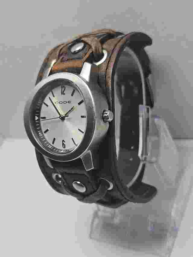 Code Unisex White Dial Brown Leather Bund Strap 35mm Quartz Watch New Battery