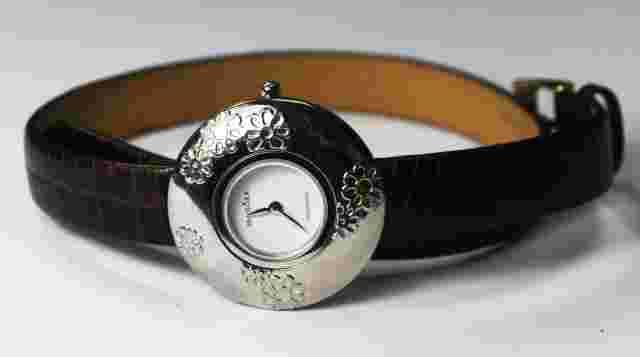 PANDORA Icon Watch 811060WH With Bezel and Band