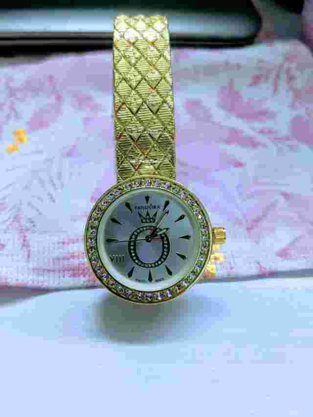 Pandora Watch