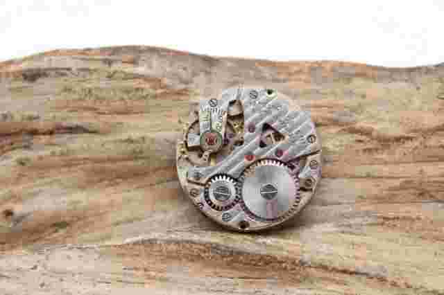 KINGSTON SWISS MEN'S WRIST WATCH MOVEMENT 17j 23.5mm (LF2)