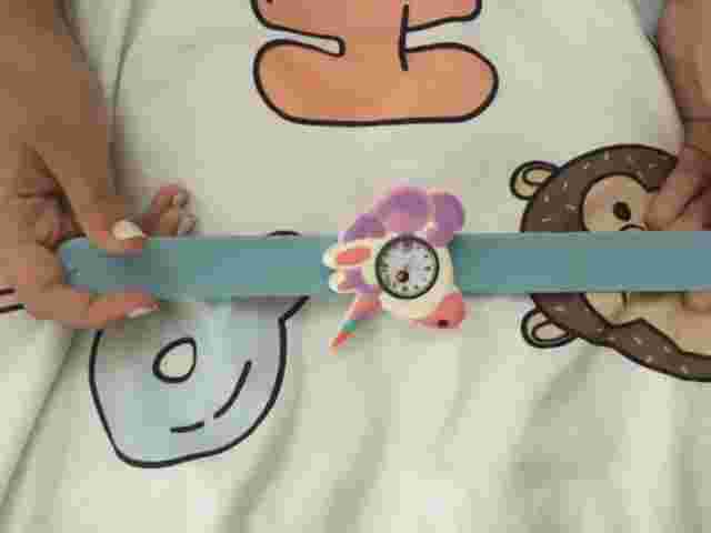 River island girls watch unicorn 🦄 theme, used but only used a few times 🥰