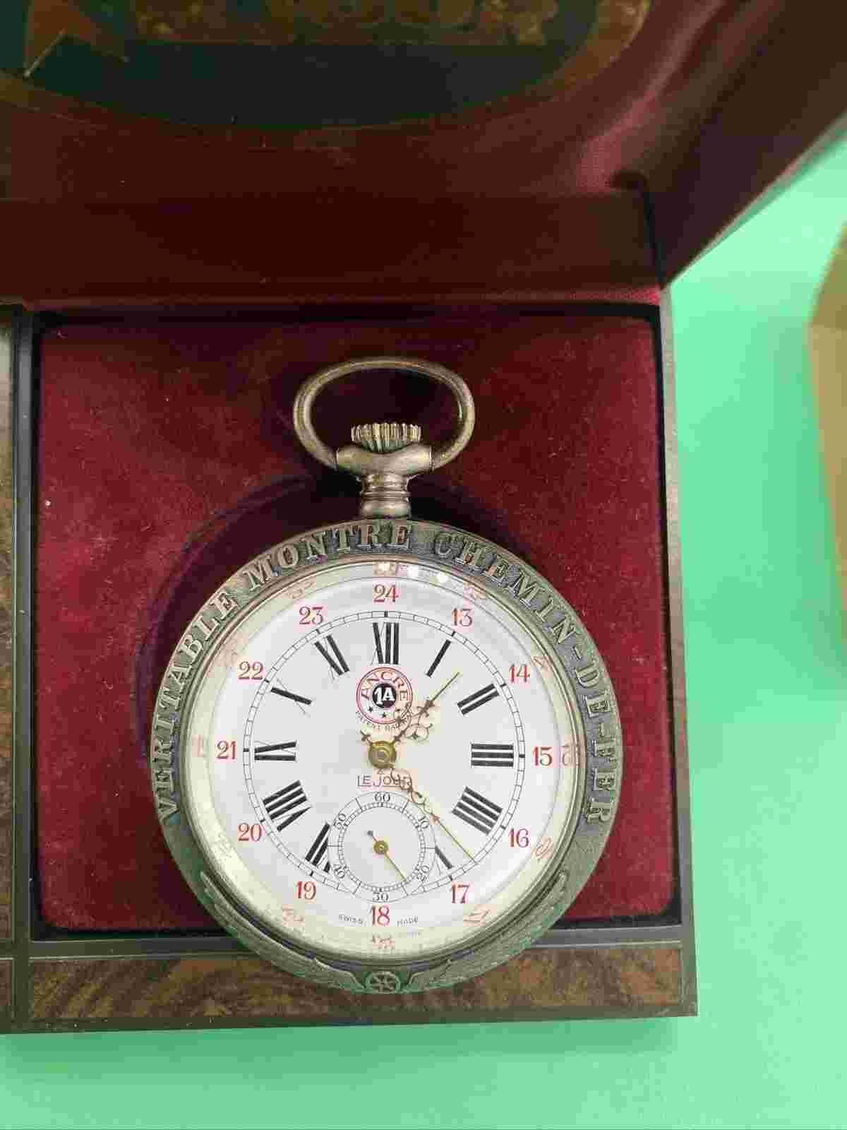 SWISS LE JOUR 17 JEWELS COHTEBERT RAILROAD STYLE POCKET WATCH IN ORIGINAL BOX