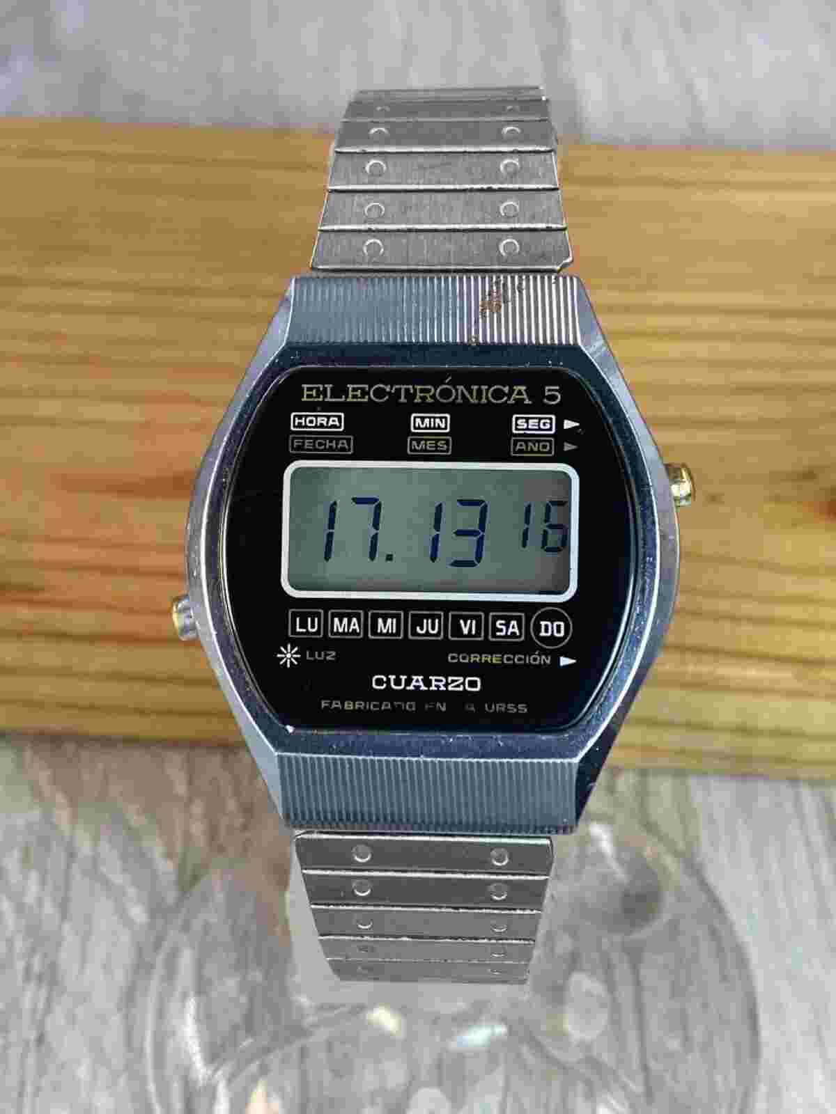 Electrónica Cuarzo 5 LCD Digital vintage mens watch Soviet Export for Spain
