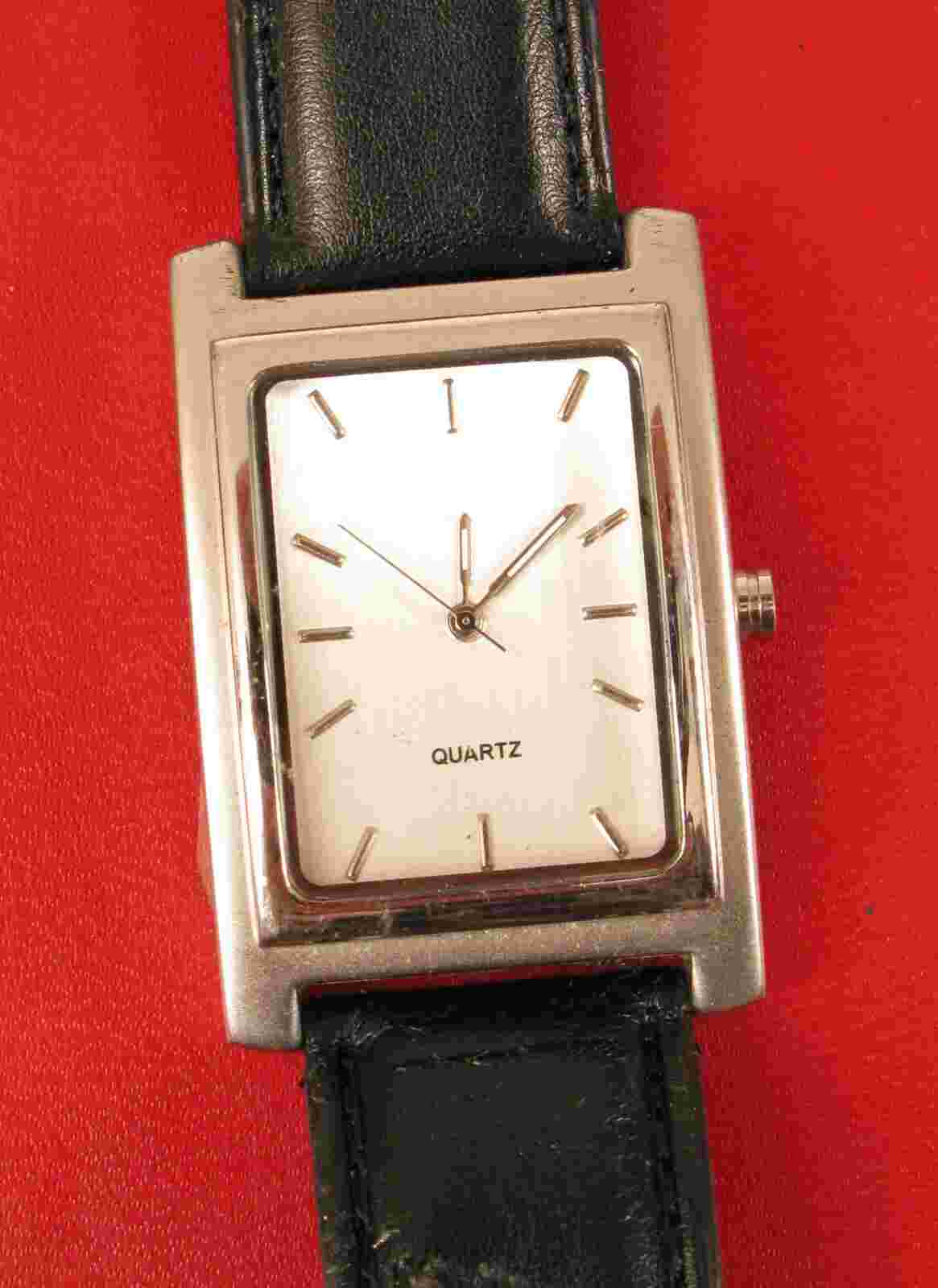 CLASSIC CLAIBORNE SEDUCTION WATCH NOT WORKING UNTESTED MAY JUST NEED BATTERY