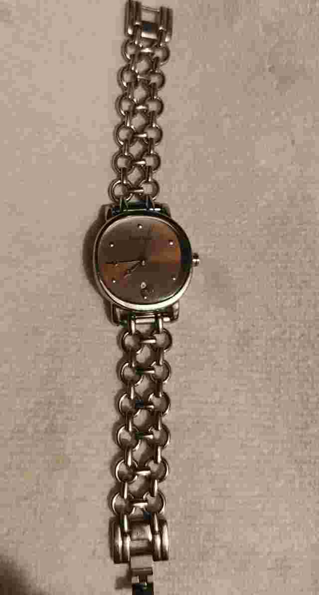 Perry Ellis women's watch. PEL0008. Rose  Gold face. Calendar date on face