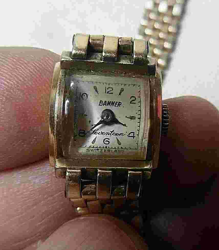 VINTAGE 1940'S BANNER SEVENTEEN 17J  10K RGP CASE & BAND WOMENS WRISTWATCH SWISS