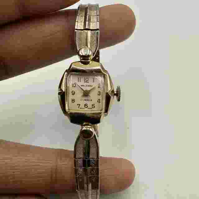 Vintage Welsbro Watch Women Gold Tone Manual Wind Not Working 6.25”