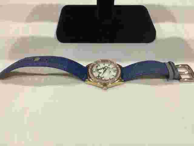 TAVAN UNISEX WATCH W/NEW BATTERY GOOD CONDITION BUT  *NEEDS A NEW BAND