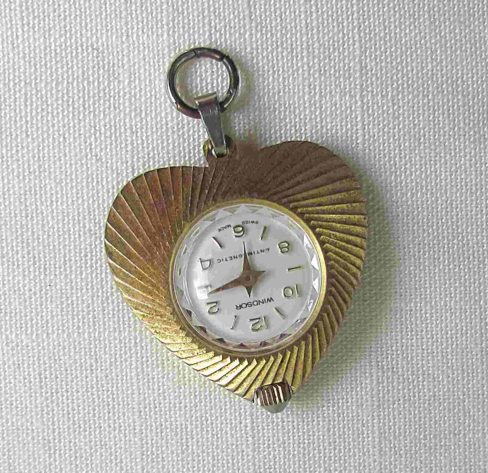Vtg Windsor Gold Tone Pendant Pocket Heart Watch Manual Swiss As-Is Parts/Repair