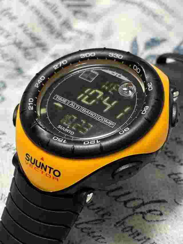 SUUNTO VECTOR VECTOR BATTERY REPLACED WATCH