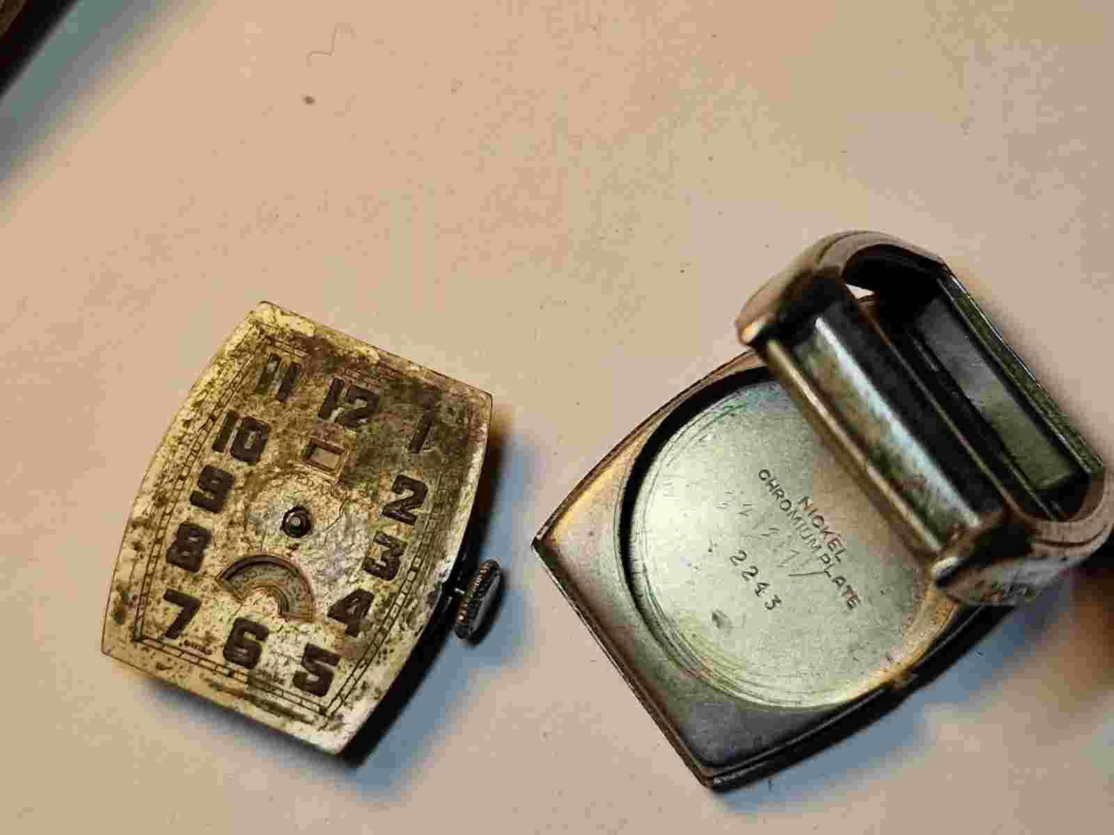 Art deco antique Medana Jump hour wristwatch for project gents/mid size