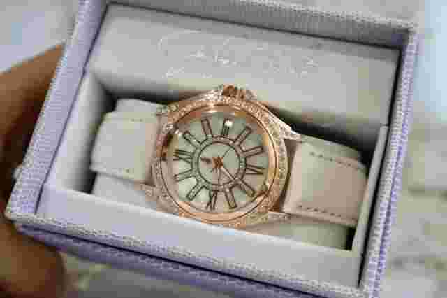 Jaclyn Smith Watch Gold Color NWTO