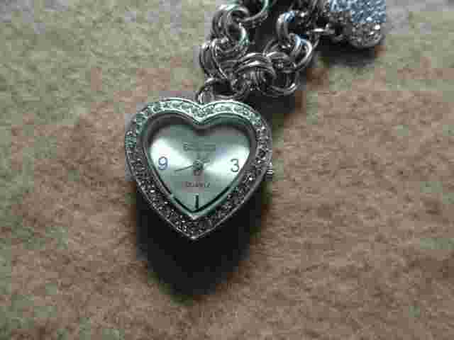 Heart Shaped Bongo Ladies Quartz Watch