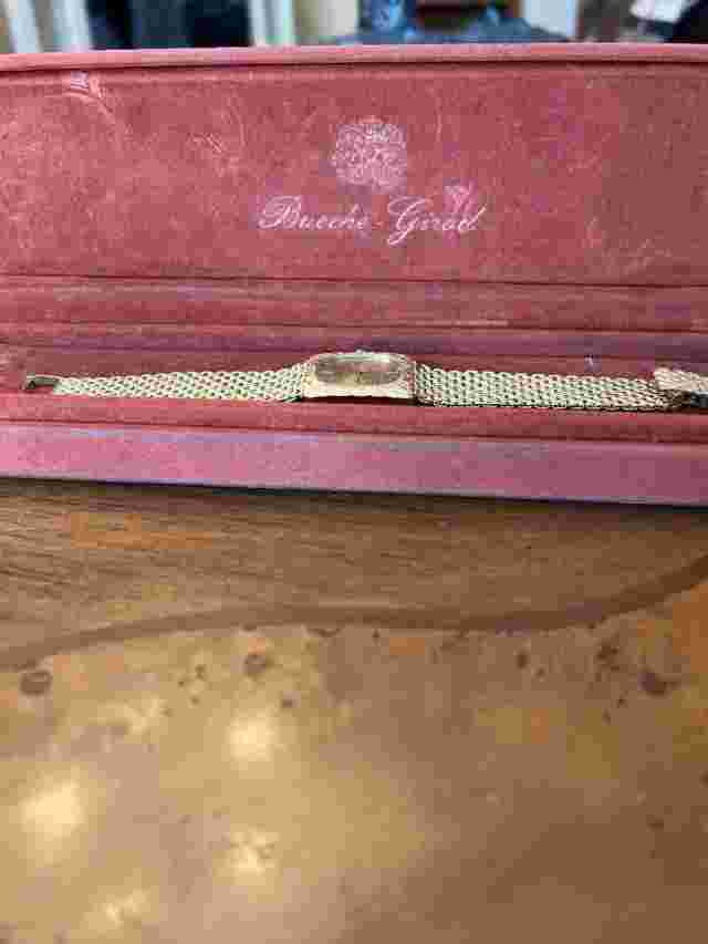 Watch Unisex Unique Vintage18 Karat Gold Great Condition with Box