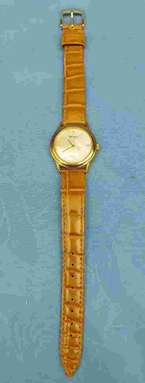 WOMAN'S MONET WRIST WATCH MOTHER OF PEARL FACE HONG KONG MOVEMENT NEW BATTERY