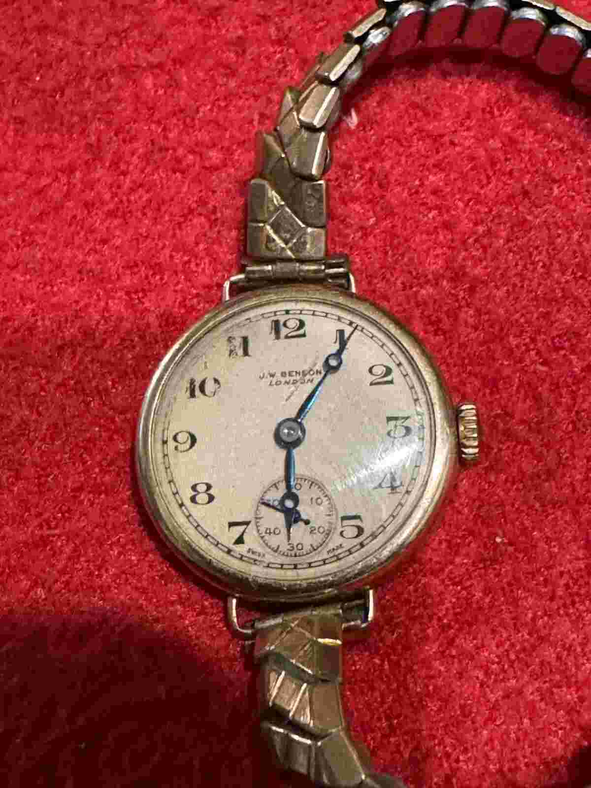 9 CT SOLID GOLD HALLMARKED BENSON LADIES MANUAL WATCH.USED