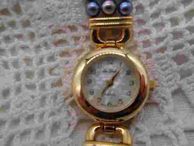 Vintage LEE SANDS Quartz WATCH Japan Mvmt PEACOCK PEARLS BAND Needs Battery