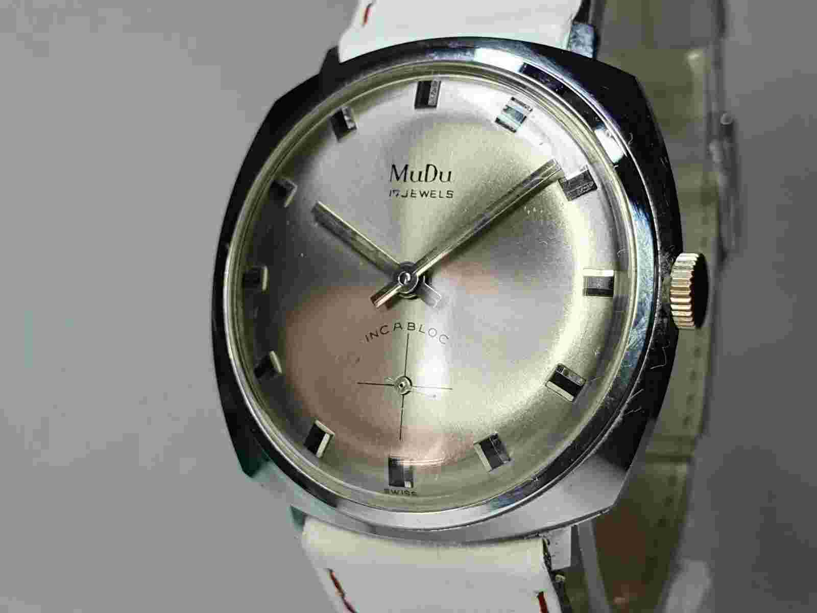 Vintage Special edition Slim MUDU watch unisex Lovely condition