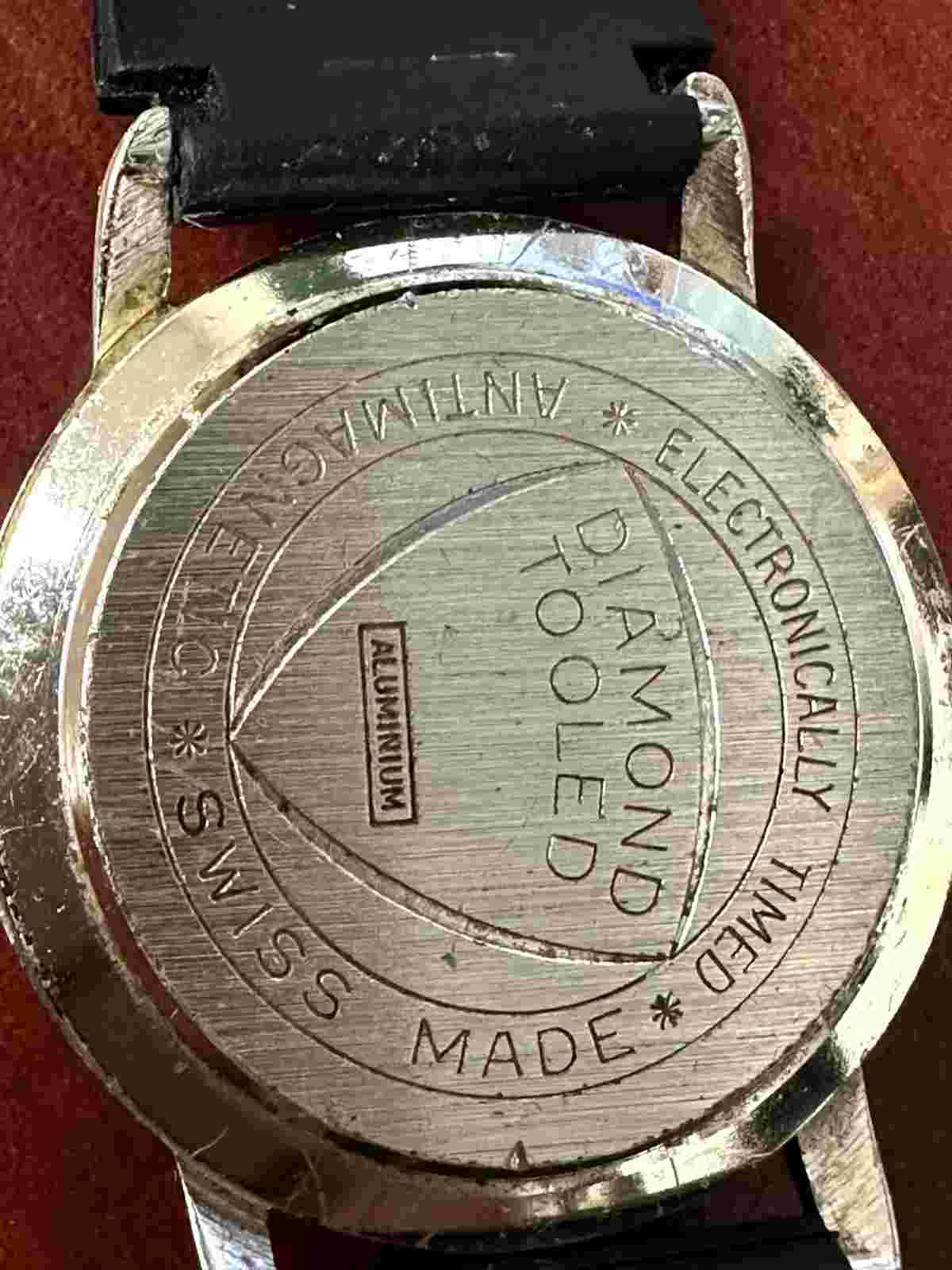 Vintage Men's Windsor Anti-Magnetic Lifetime Mainspring Diamond Tooled Watch