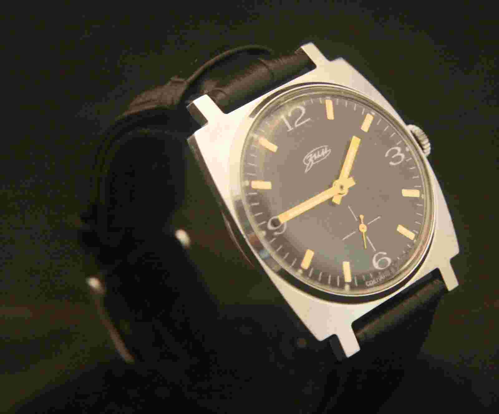 Rare vintage 1980's USSR, 15 jewel  ZIM 2602 manual wind wristwatch serviced!