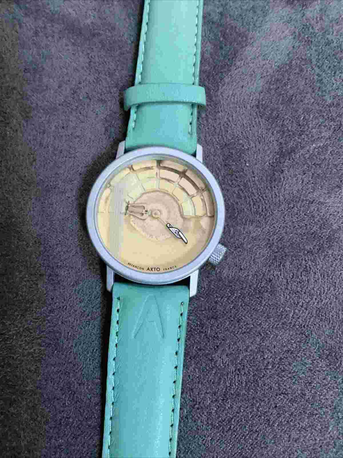 AKTEO WATCH, FOR THE OPERA LOVER IN YOUR LIFE Needs battery