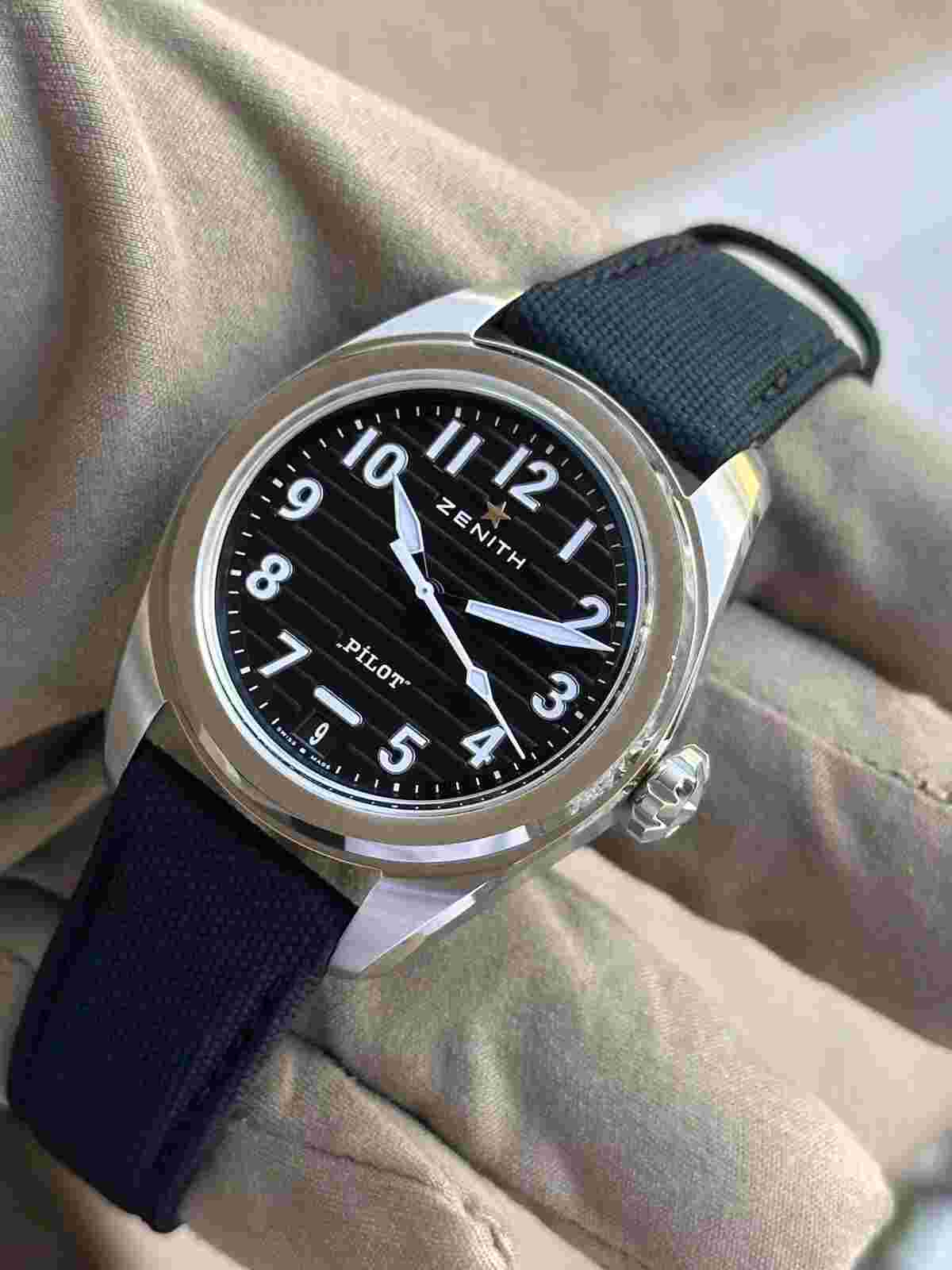 Zenith El Primero Black Unisex Adults Watch - 03.4000.3620/21.I001