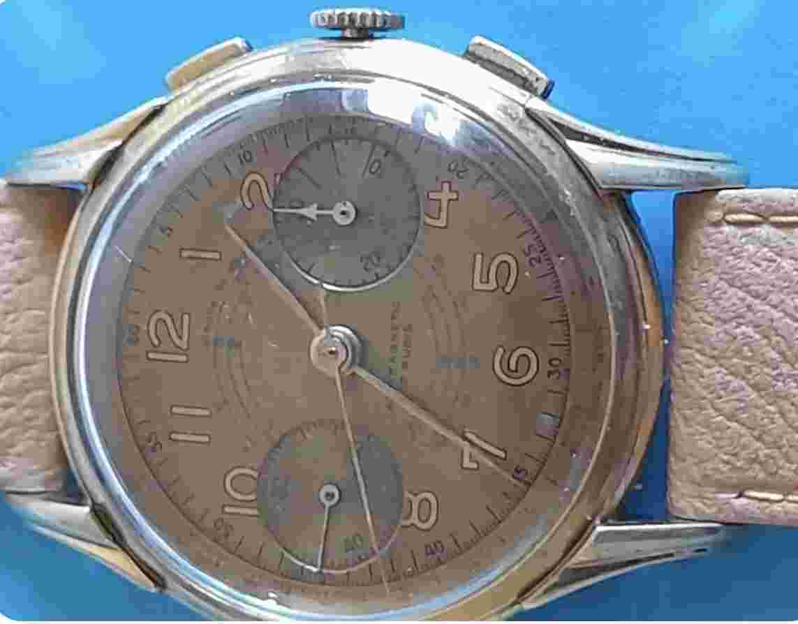 Vintage 1960s Suisse Chronograph Manual-Wind Landeron  37mm