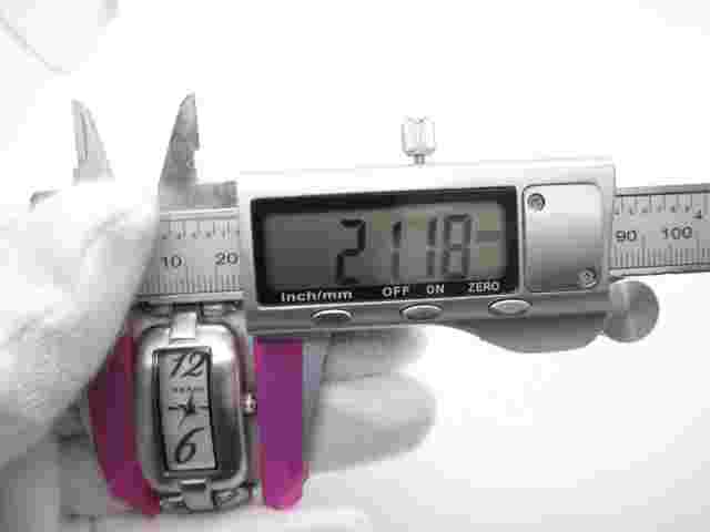 Women's Narmi Quartz WR Analog 21mm Dial Causal Watch (E639)