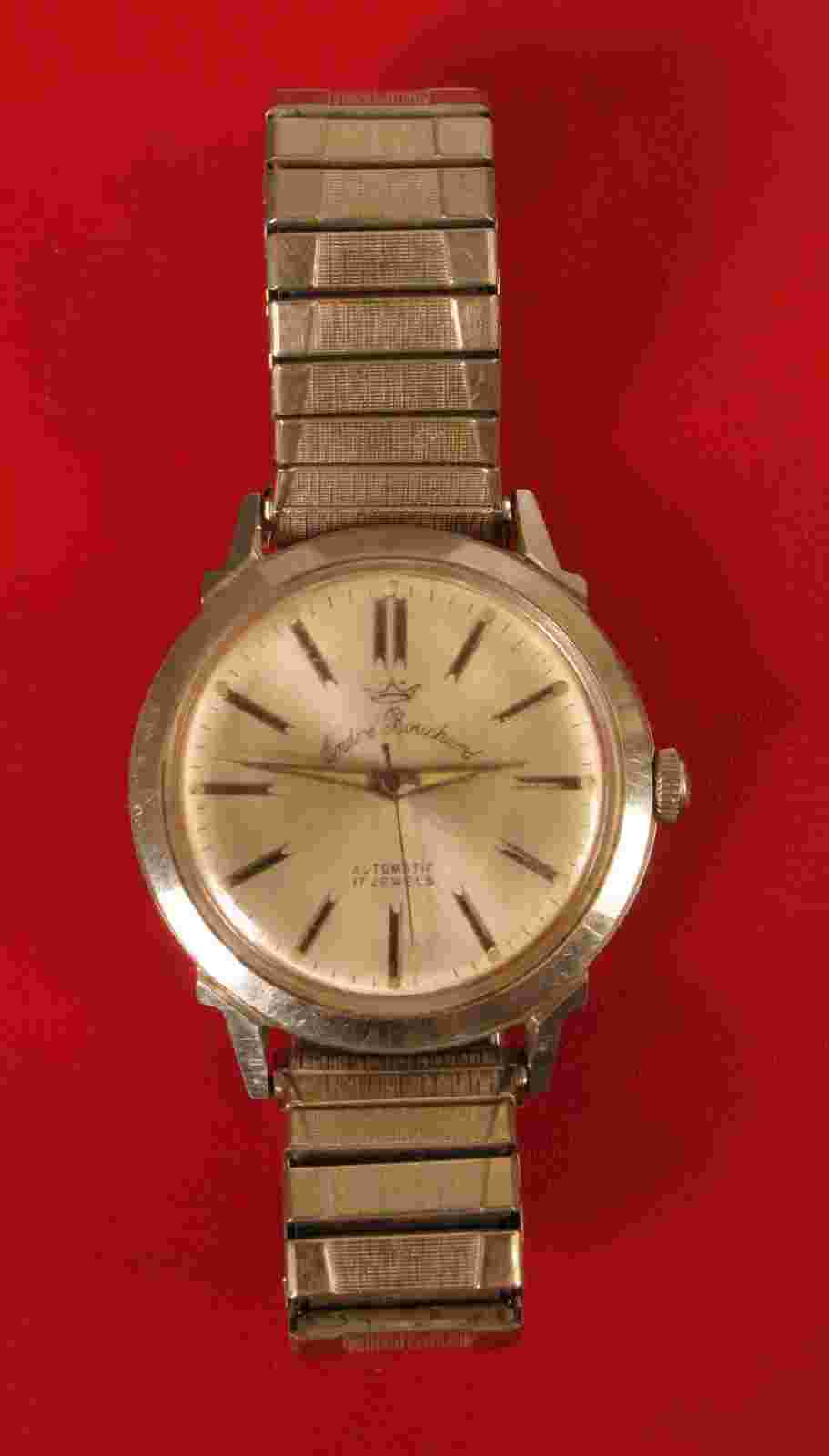 VINTAGE ANDRE BOUCHARD MENS STAINLESS STEEL 17 JEWEL AUTOMATIC WATERPROOF WATCH