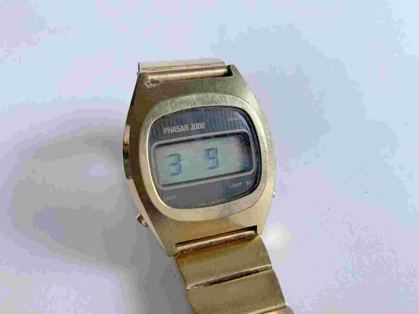 Phasar Digital Quartz (2000) Gold Tone For Parts Or Repair,Case Size: Width...