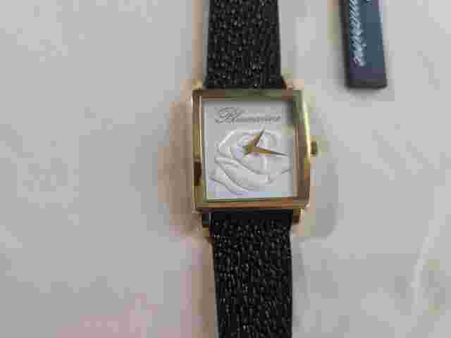 NEW Blumarine BM.3149L/04 Womens Textured Black Leather Rose Dial Fashion Watch