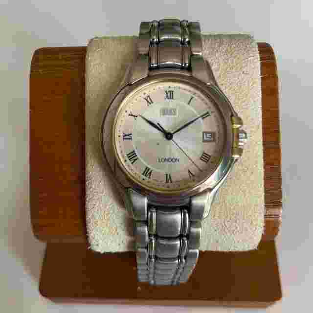 Daks Watch