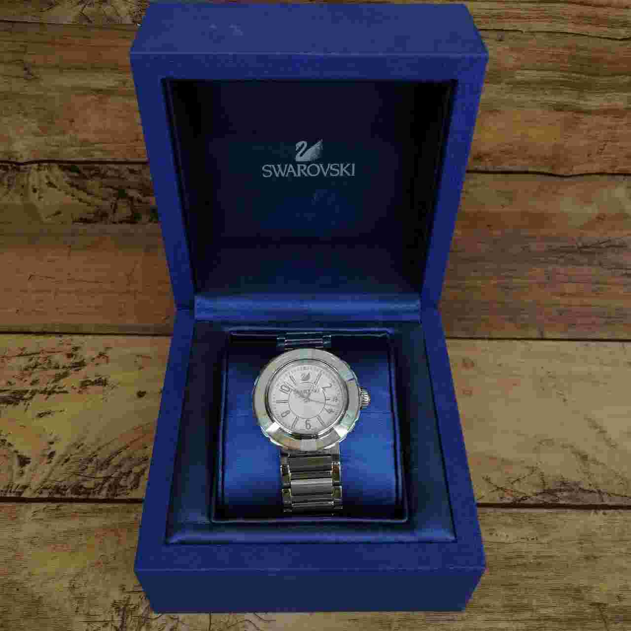 Swarovski Quartz Silver with Box Stainless Women's Watch Swiss Made Preowned