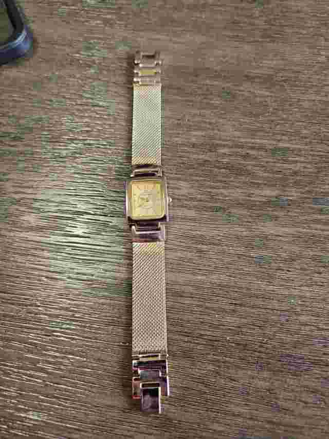 Ellen Tracy Gold Tone Watch Mesh Band 5.5" - 7.25" Rectangle Face