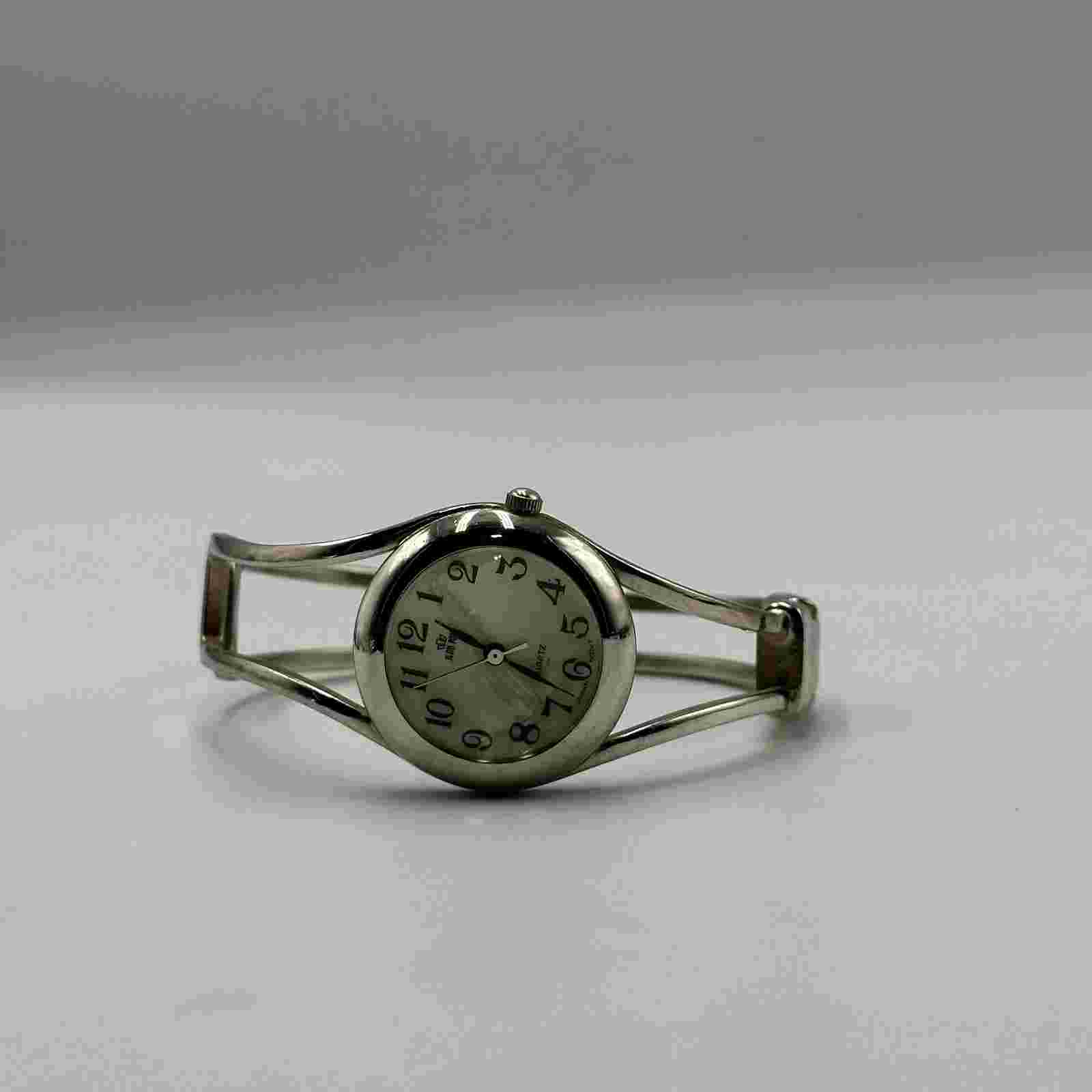 Jean Paul Watch Women Silver Tone Easy To Read Dial Clamper Band New Battery