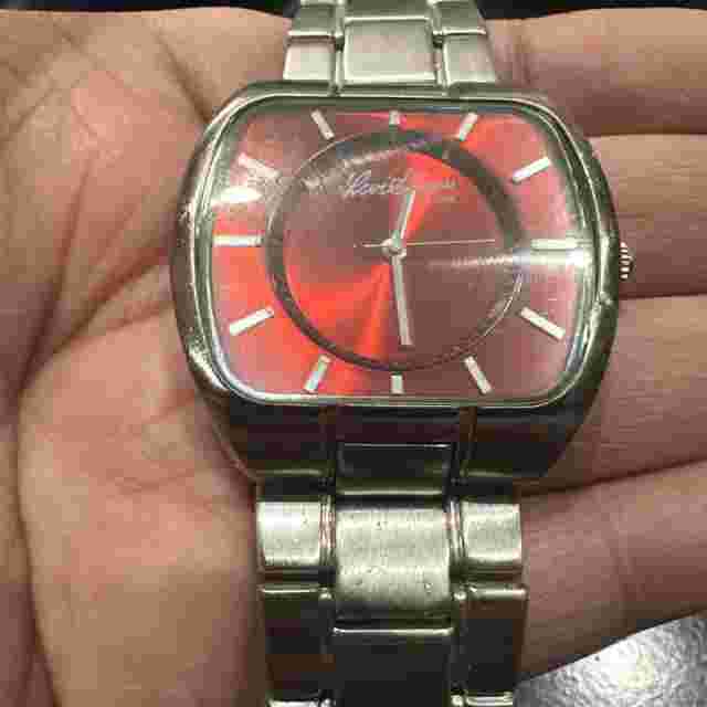 Working Levi Strauss 40mm Mens Watch Red Face Square Dial Steel Band New Battery