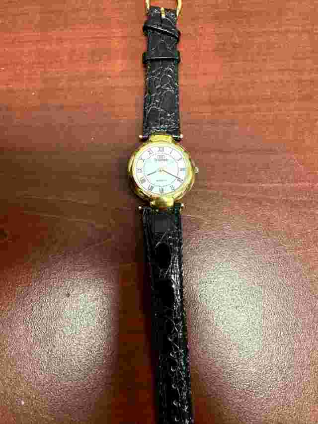 Women's Triump Gold Tone White Face Roman Numerals Quartz Watch New Battery