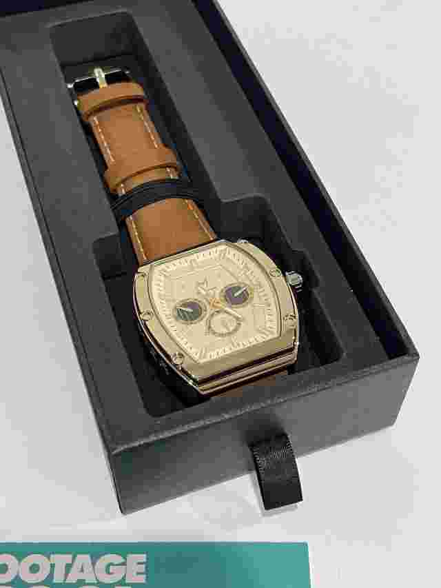 MEISTER MAJOR POLISHED GOLD STAR WARS SKYWALKER C-3PO WATCH GOLD BROWN NEW