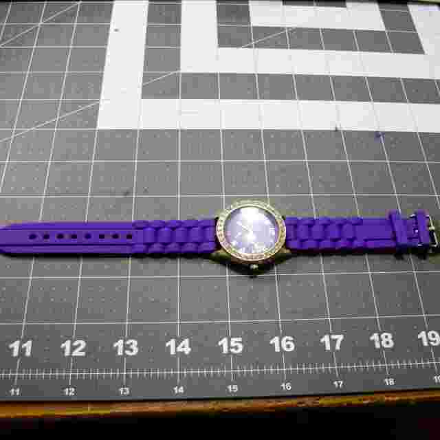 Ladies Darice Silver Tone Purple Poly Band Sparkly Analog Watch New Battery