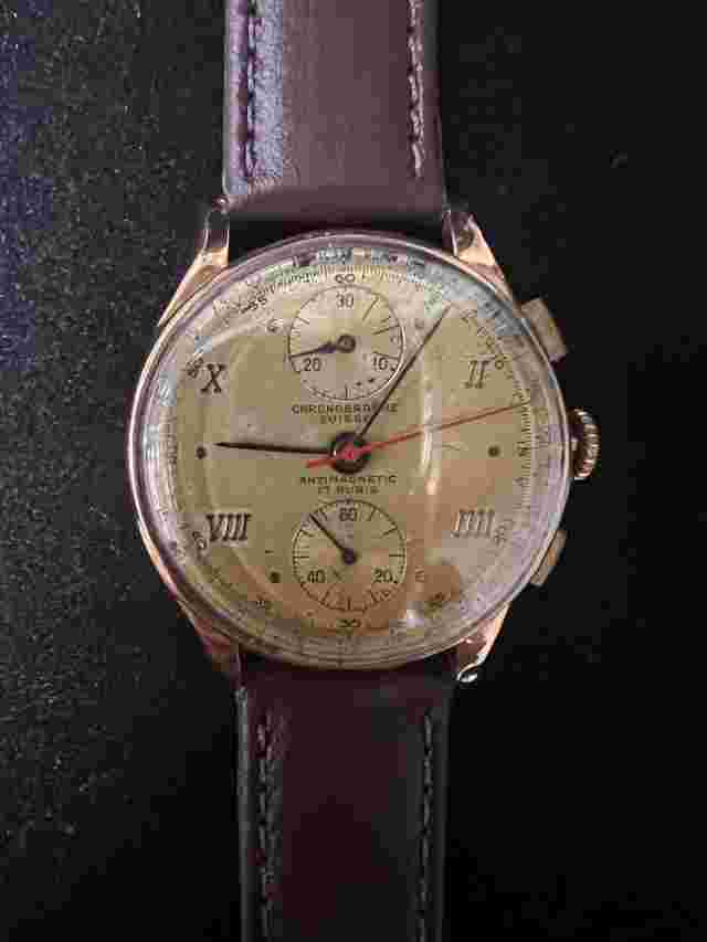 Vintage 18K Gold Chronographe Suisse Swiss Chronograph – A Timeless Masterpiece!