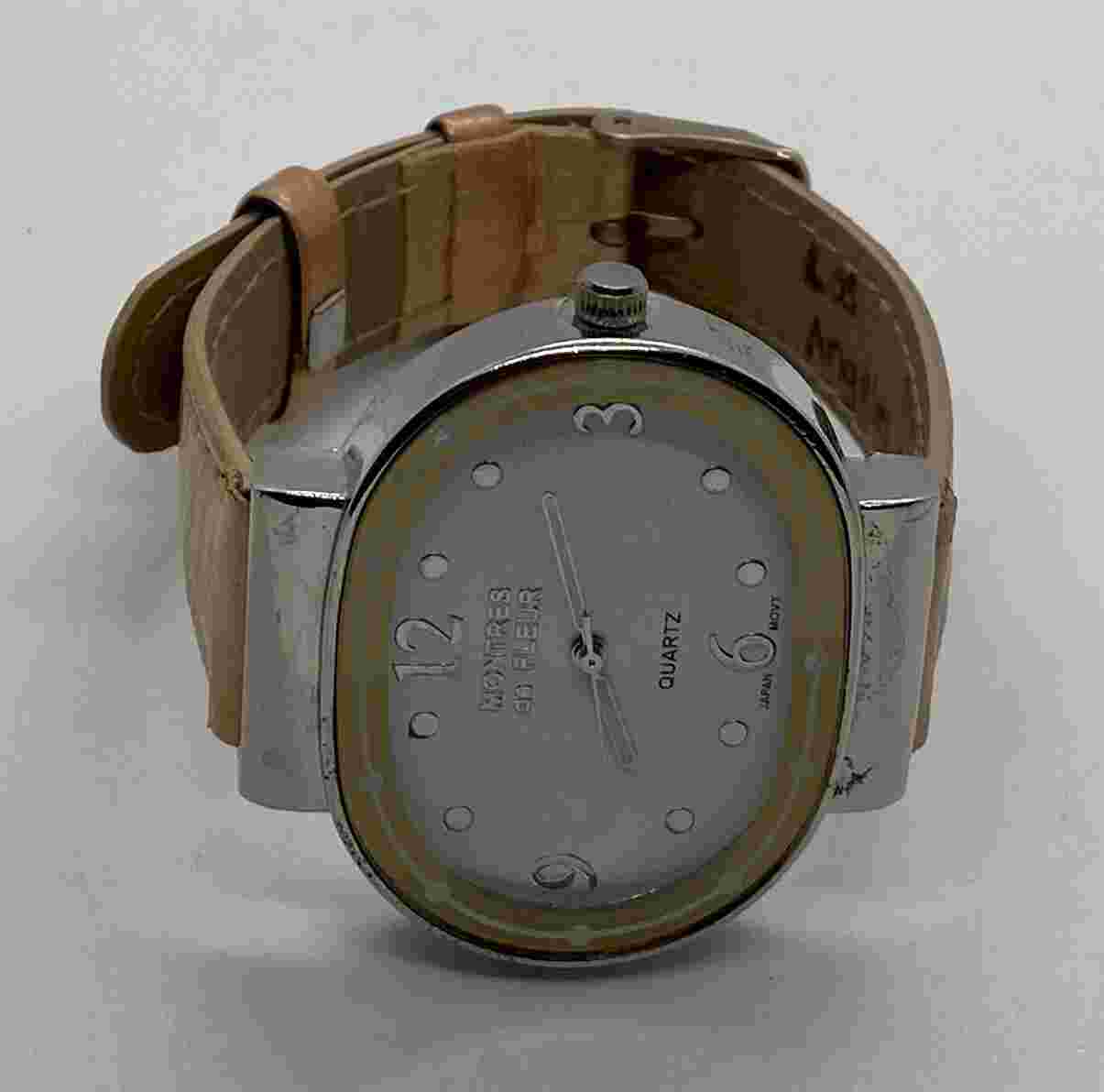 Montres De Fleur Ladies Watch New Battery Silver OvaL Wide Dial Gold Strap NICE!