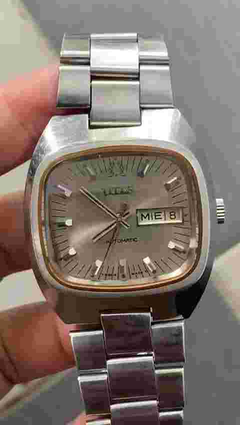 RARE Solvil Et Titus Automatic 3799  TV Shape Day Date Vintage Men Watch Swiss