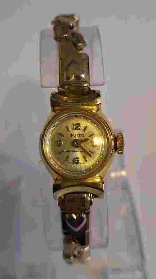 Beautiful Vintage Suizo Ladies Mechanical Watch For Repairs